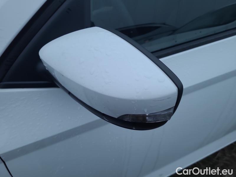  Skoda  Fabia  Combi (2015)  Com.1.0TSI 70 Active #2