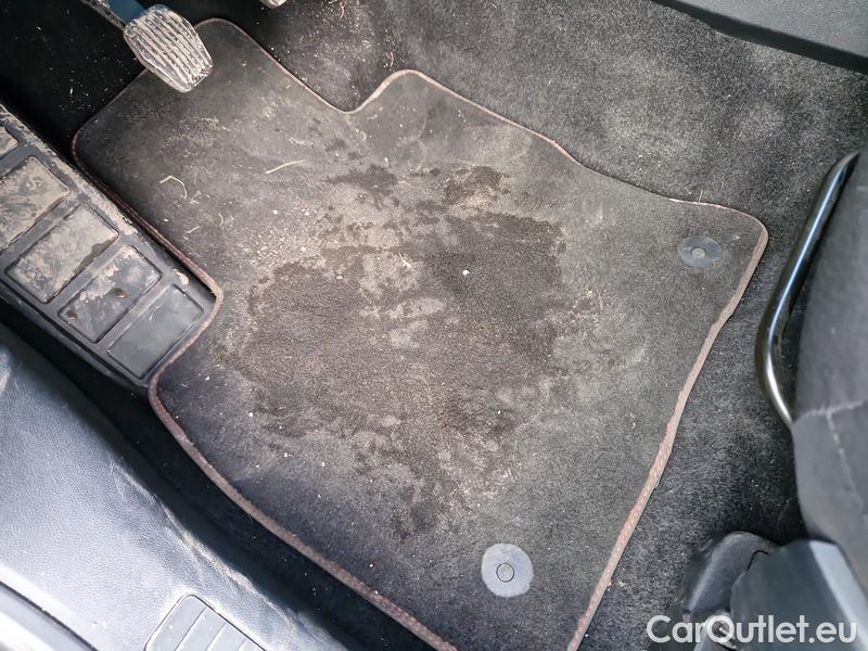  Ford  Kuga  (2019)  1.5EB 110 ST-Line #4