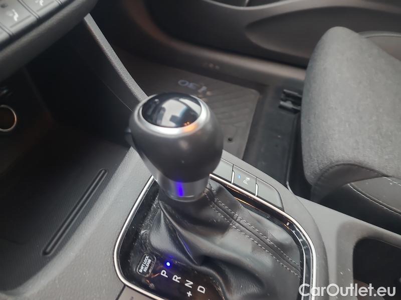  Hyundai  i30  Fastback (2018 ->)  FB 1.5TGDI 118 Smart AT #7