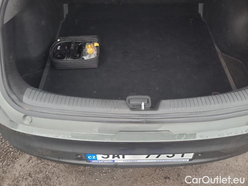  Hyundai  i30  Fastback (2018 ->)  FB 1.5TGDI 118 Smart AT #8