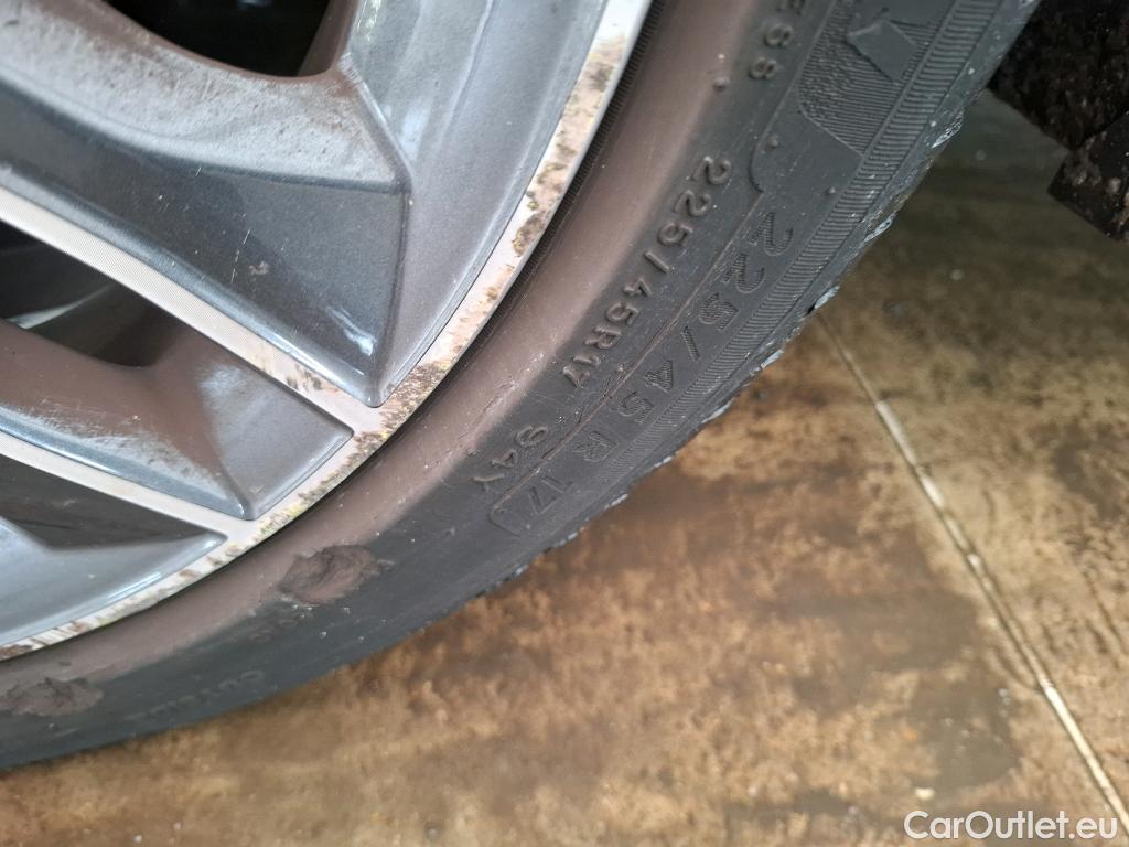  Bmw  Serie 1 Série 1 Berline 118 i Edition Sport 1.5 135CV BVA7 E6d #27