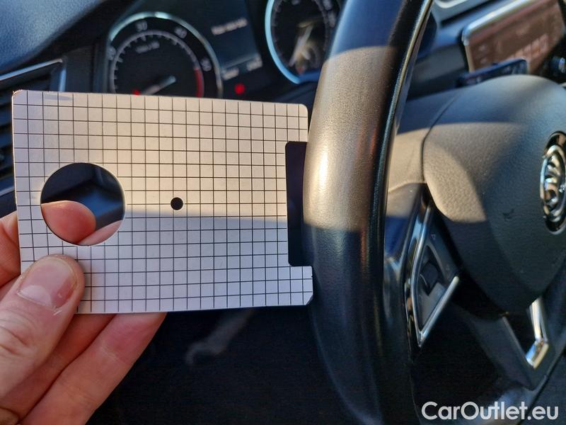  Skoda  Superb  Combi (3V5)(2015)  Combi 2.0TDI 110 Style #10