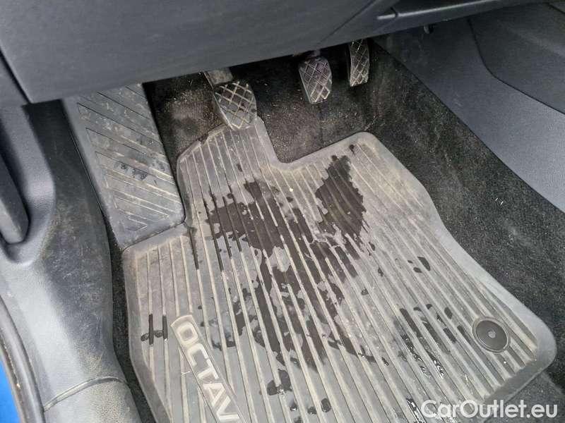  Skoda  Octavia  Combi (NX3)(2020) Oct.Combi 1.5TSI 110 Style #2