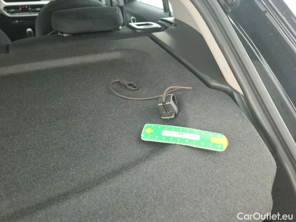  Bmw  Serie 1 BMW Série 1 / 2019 / 5P / Berline 116i Business Design #24