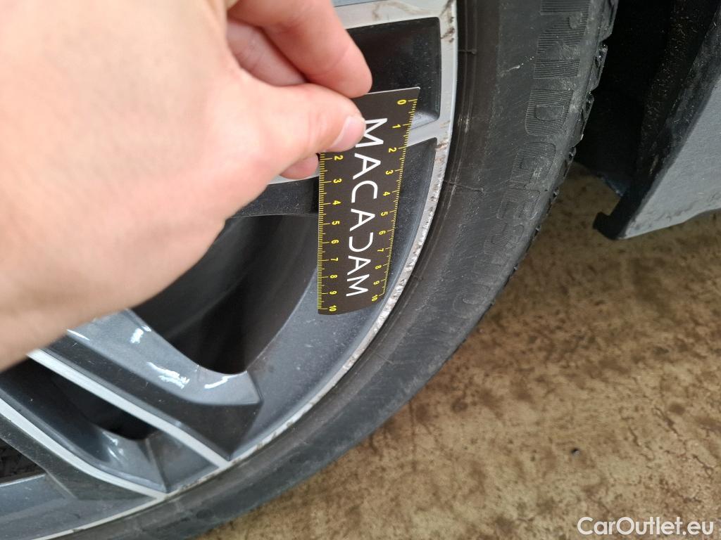  Bmw  Serie 1 Série 1 Berline 118 i Edition Sport 1.5 135CV BVA7 E6d #38