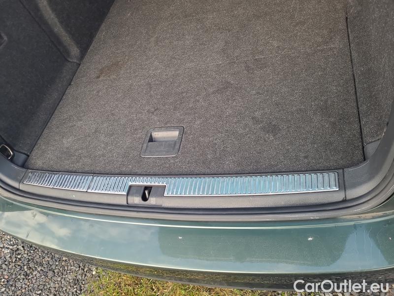  Skoda  Superb  Combi (3T5)(2010) Sup.C.FL2.0TDI 110 Style AT #22