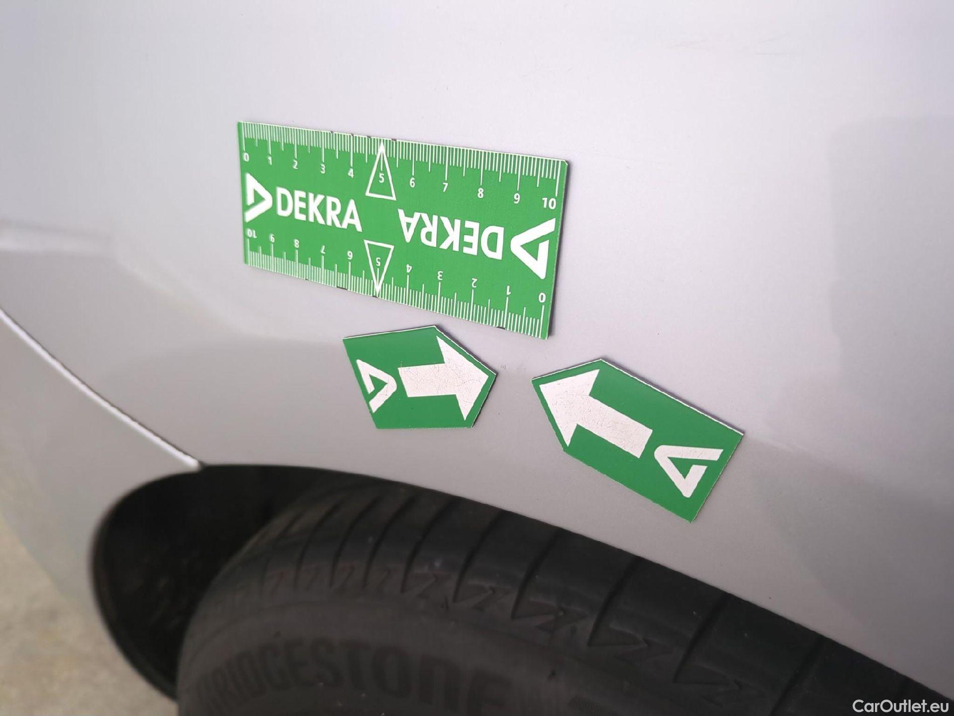  Bmw  Serie 2 Série 2 Active Tourer 216d Lounge 1.5 115CV BVA7 E6d #26