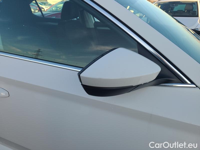  Skoda  Superb  (3V3)(2015) Supe.FL1.5TSI 110 Ambition AT #12