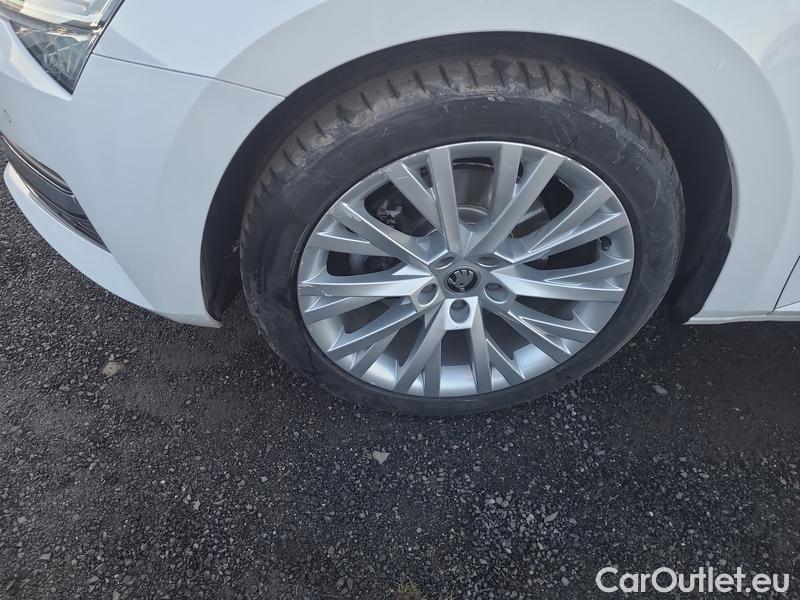  Skoda  Superb  (3V3)(2015) Supe.FL1.5TSI 110 Ambition AT #3