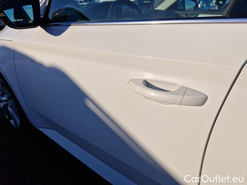  Skoda  Superb  Combi (3V5)(2015)  Combi 2.0TDI 110 Style #4