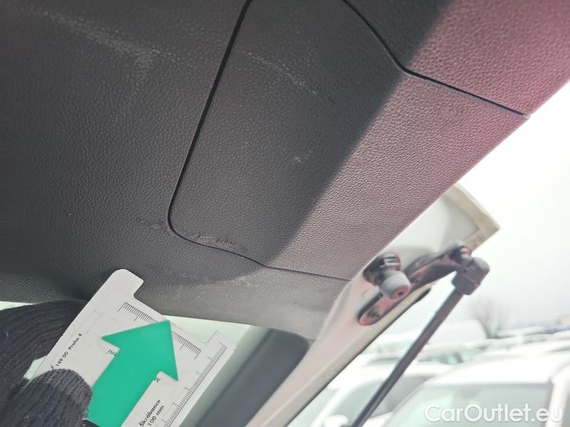  Volkswagen  Touran  (5T1)(2015)  1.5TSI Comfortline #3