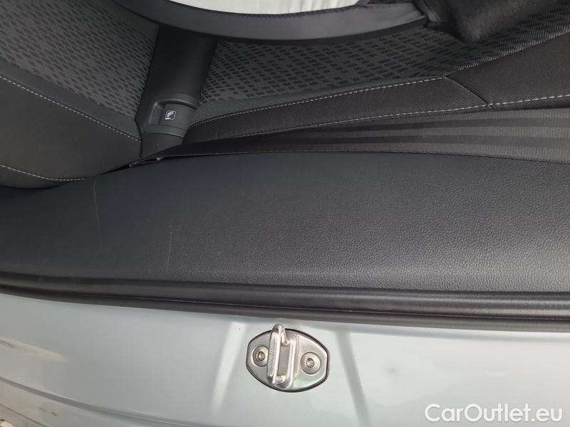  Skoda  Octavia  Combi (NX3)(2020) Oct.Combi 2.0TDI 110 Style AT #14