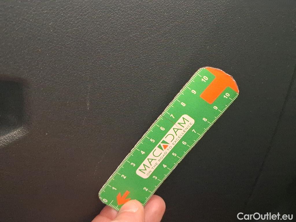  Bmw  Serie 1 BMW Série 1 / 2019 / 5P / Berline 116i Business Design #19