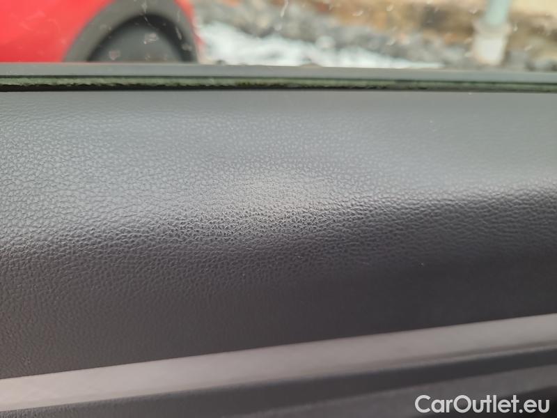  Volkswagen  Golf  VIII Variant (CG5) 2020 Var.1.0TSI 81 Life 5d #5