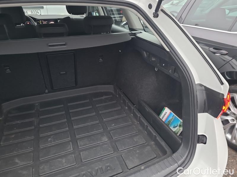  Skoda  Octavia  Combi (NX3)(2020) Oct.Combi 2.0TDI 110 Style #20