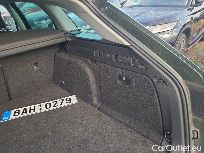  Skoda  Superb  Combi (3T5)(2010) Sup.C.FL2.0TDI 110 Style AT #23