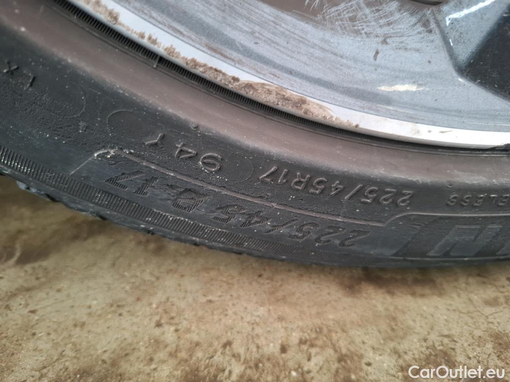  Bmw  Serie 1 Série 1 Berline 118 i Edition Sport 1.5 135CV BVA7 E6d #31