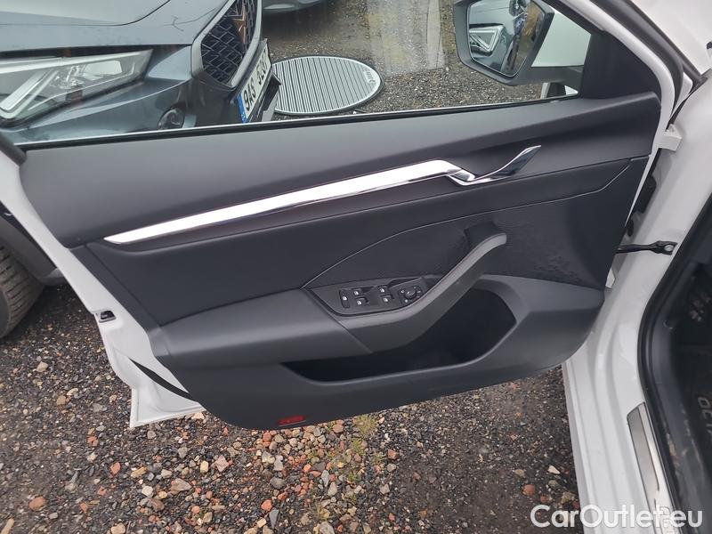  Skoda  Octavia  Combi (NX3)(2020) Oct.Combi 2.0TDI 110 Style #13