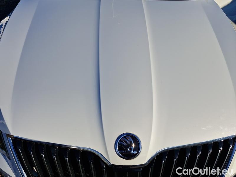  Skoda  Superb  Combi (3V5)(2015)  Combi 2.0TDI 110 Style #16