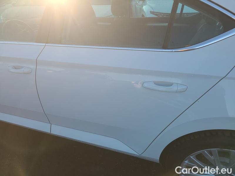  Skoda  Superb  (3V3)(2015) Supe.FL1.5TSI 110 Ambition AT #14