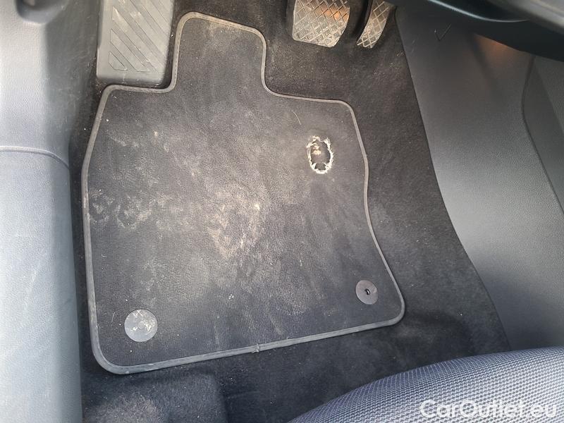  Skoda  Superb  Combi (3T5)(2010) Sup.C.FL2.0TDI 110 Style AT #17