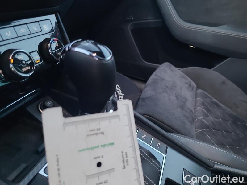  Skoda  Superb  Combi (3T5)(2010) Sup.c.2.0TDI 147 SportLi Aut #9