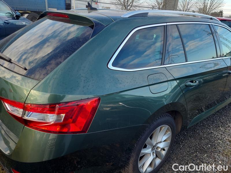  Skoda  Superb  Combi (3T5)(2010) Sup.C.FL2.0TDI 110 Style AT #26