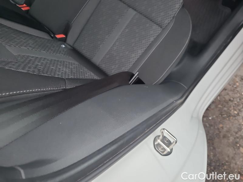  Skoda  Octavia  Combi (NX3)(2020) Oct.Combi 2.0TDI 110 Style #27