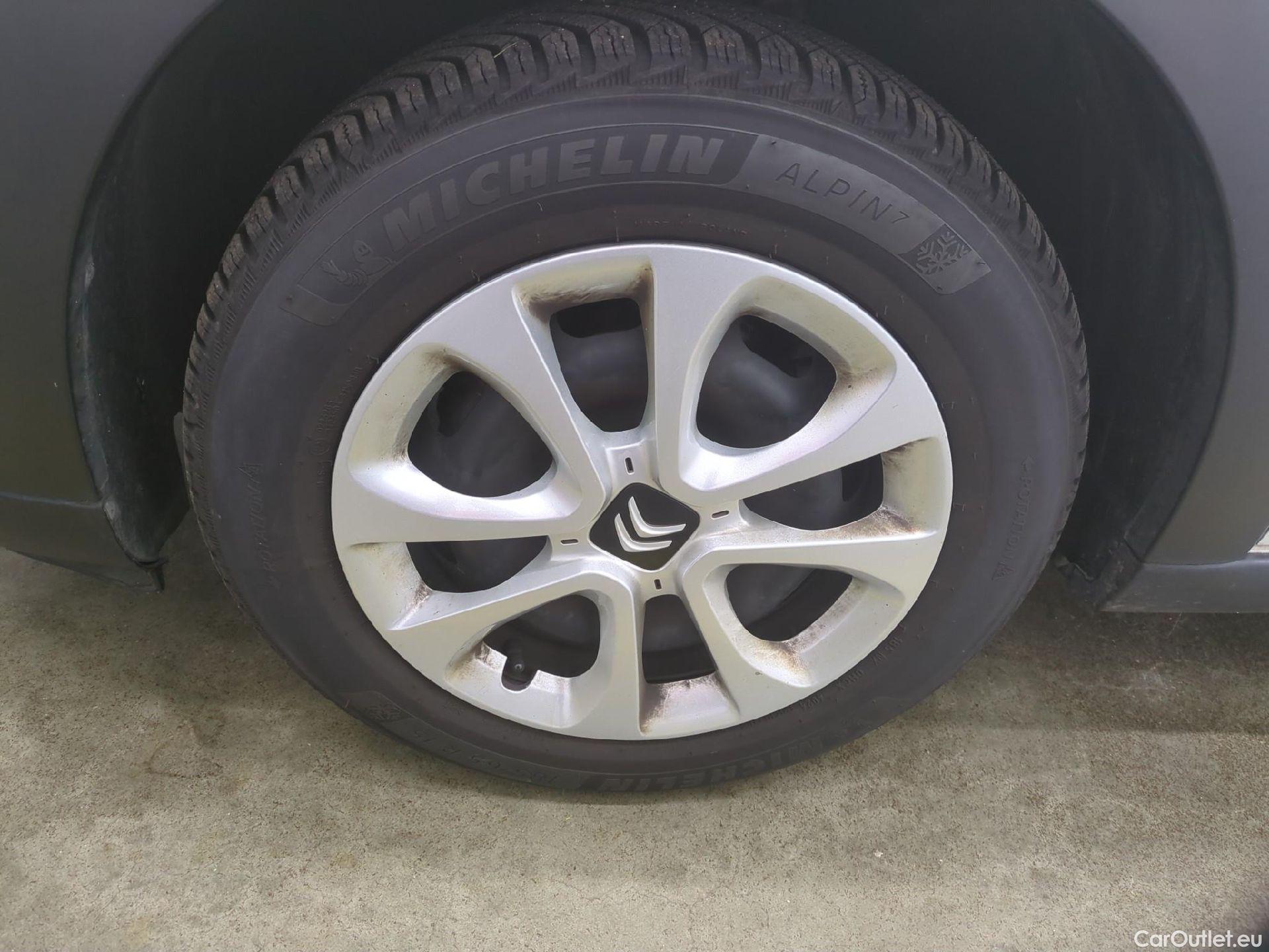  Citroen  C3  Feel Business 1.2 PureTech 80CV BVM5 E6d #1