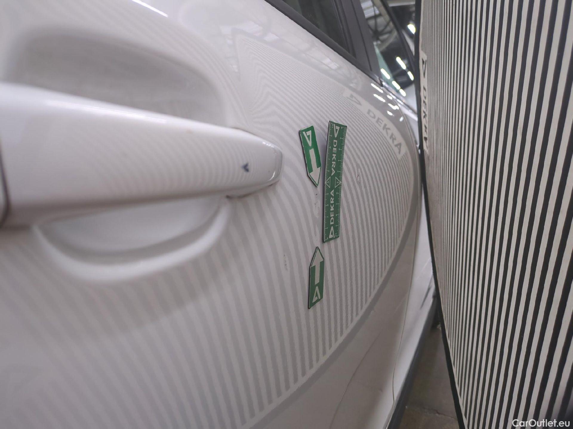  Citroen  C3  Feel Business 1.2 PureTech 80CV BVM5 E6d #32