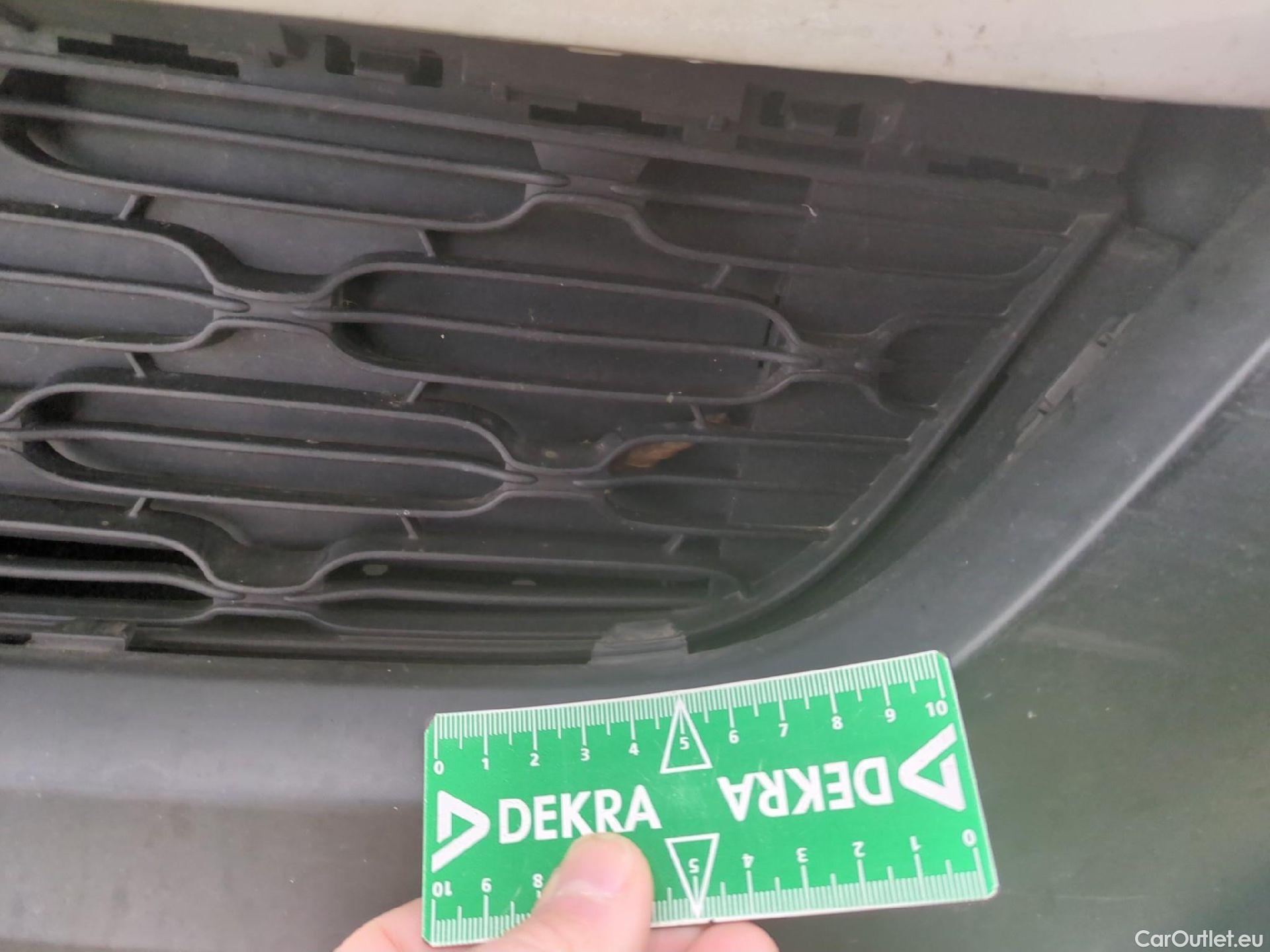  Citroen  C3  Feel Business 1.2 PureTech 80CV BVM5 E6d #7