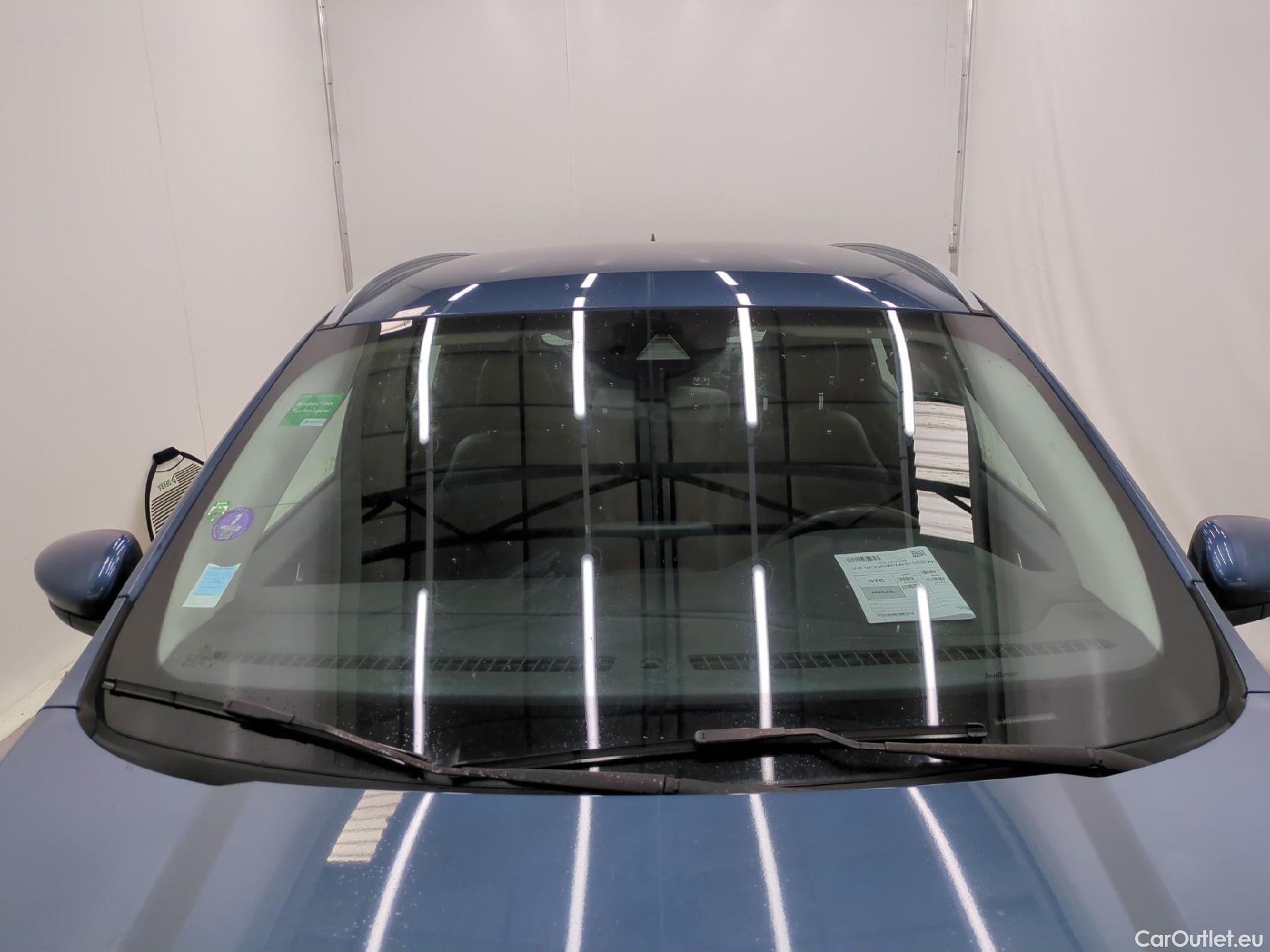  Ford  Kuga FORD  / 2019 / 5P / SUV 2.5 190 hybrid Flexifuel Pshift Titanium #2