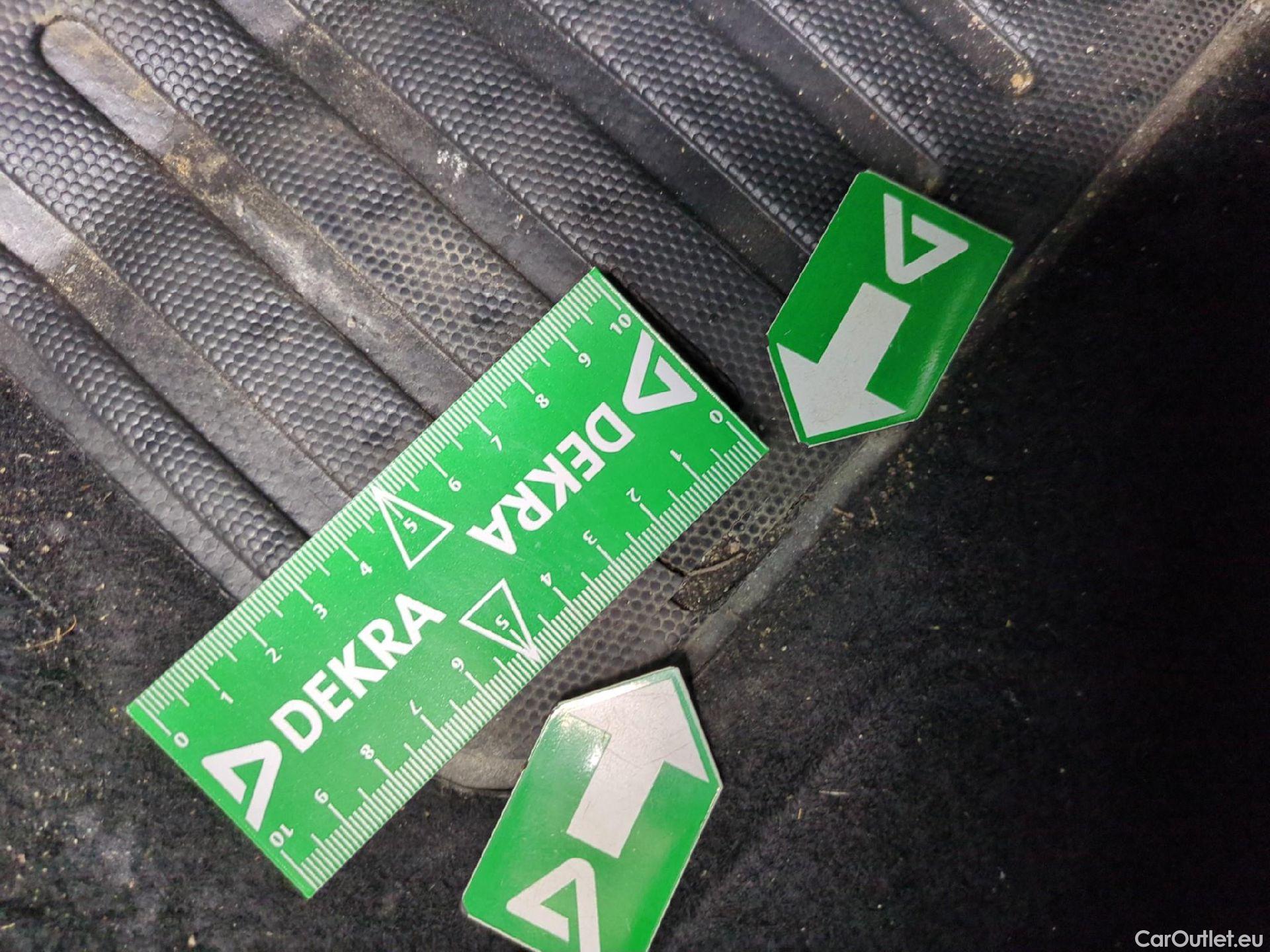  Citroen  C4 Cactus  Feel Nav Société 1.5 BlueHDi 100CV BVM6 E6dT #7