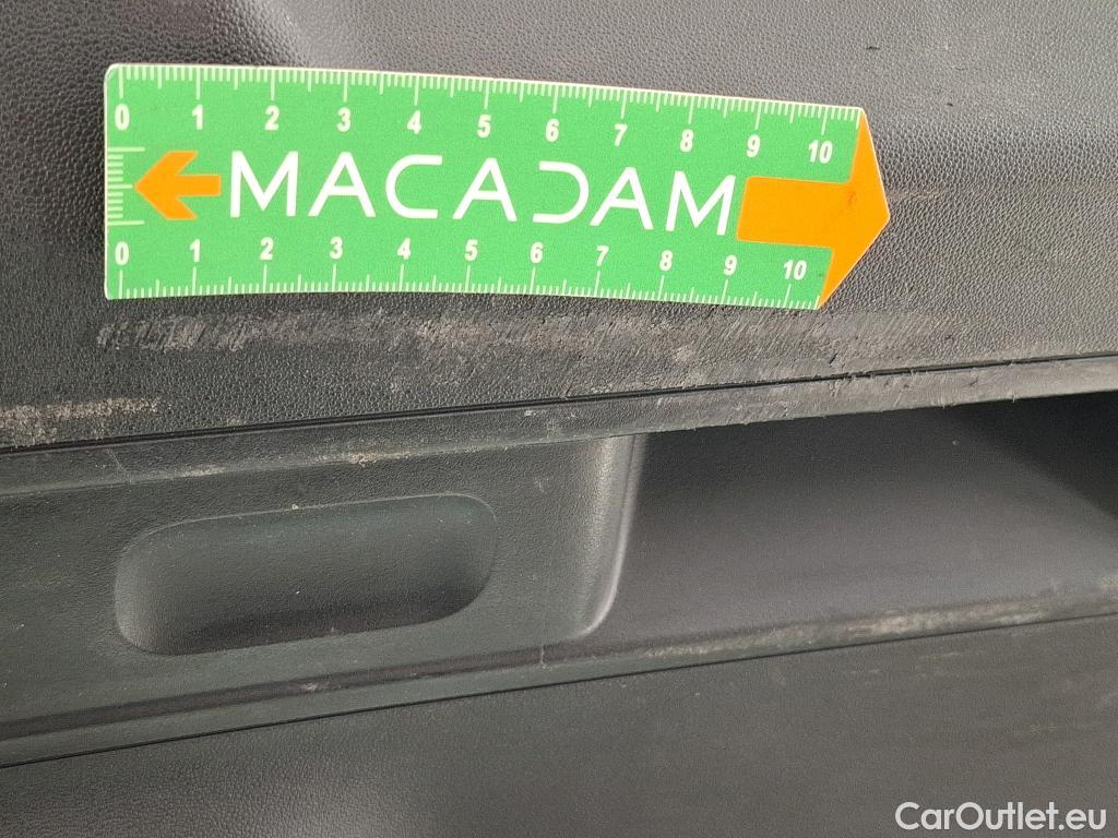  Citroen  C3  Société Feel Nav 1.5 BlueHDI 100CV BVM5 E6dT #36