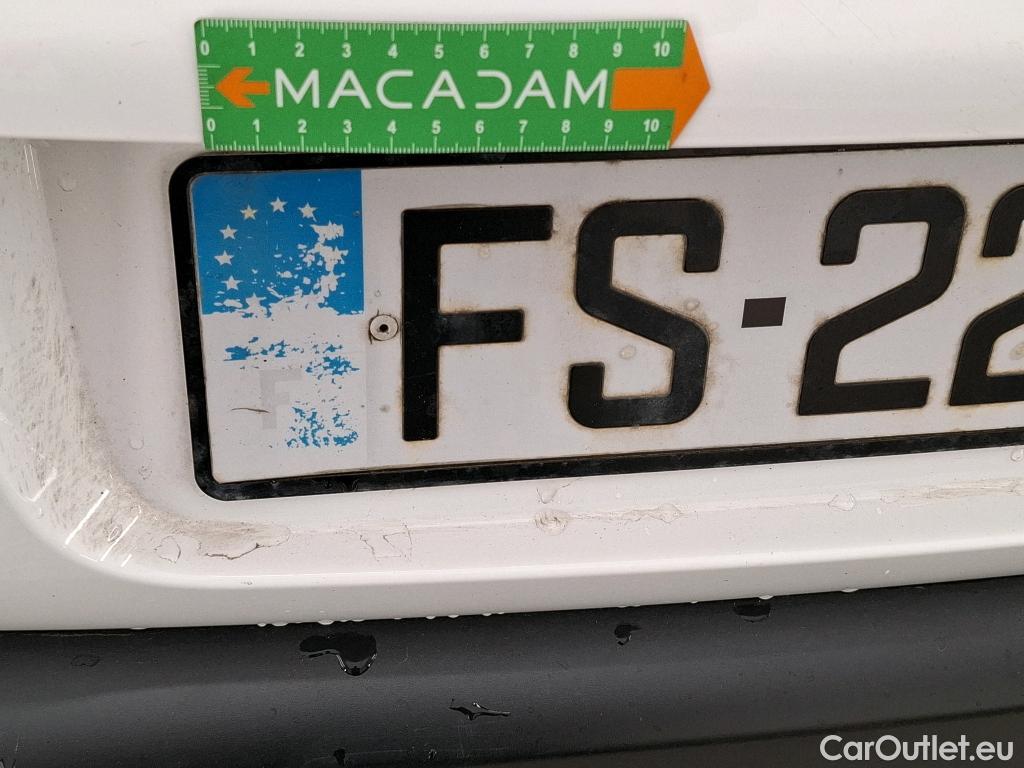  Citroen  C3  Société Feel Nav 1.5 BlueHDI 100CV BVM5 E6dT #54