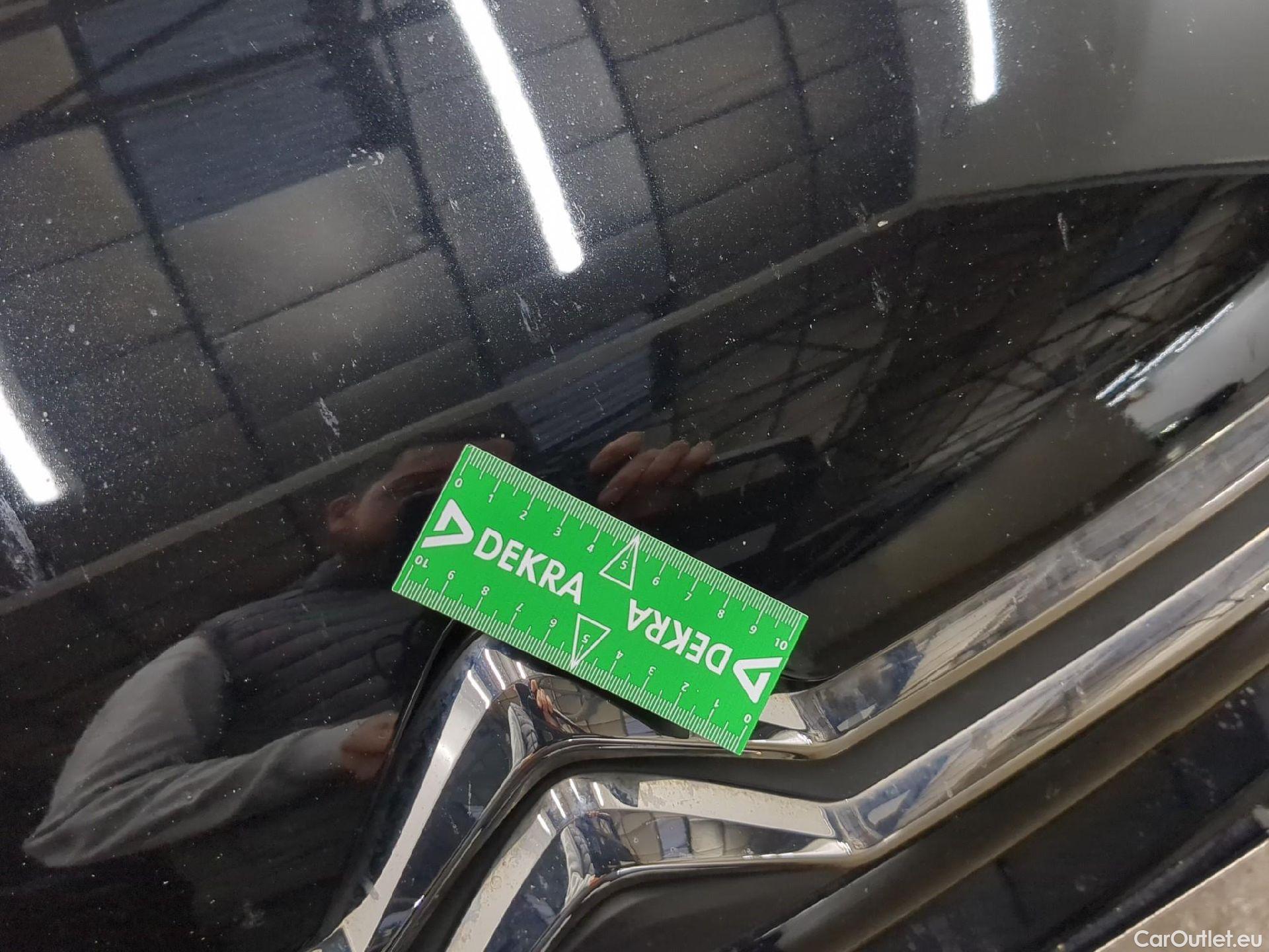  Citroen  C4 CITROEN  X / 2022 / 4P / Berline PureTech 130 S&S EAT8 Shine #18