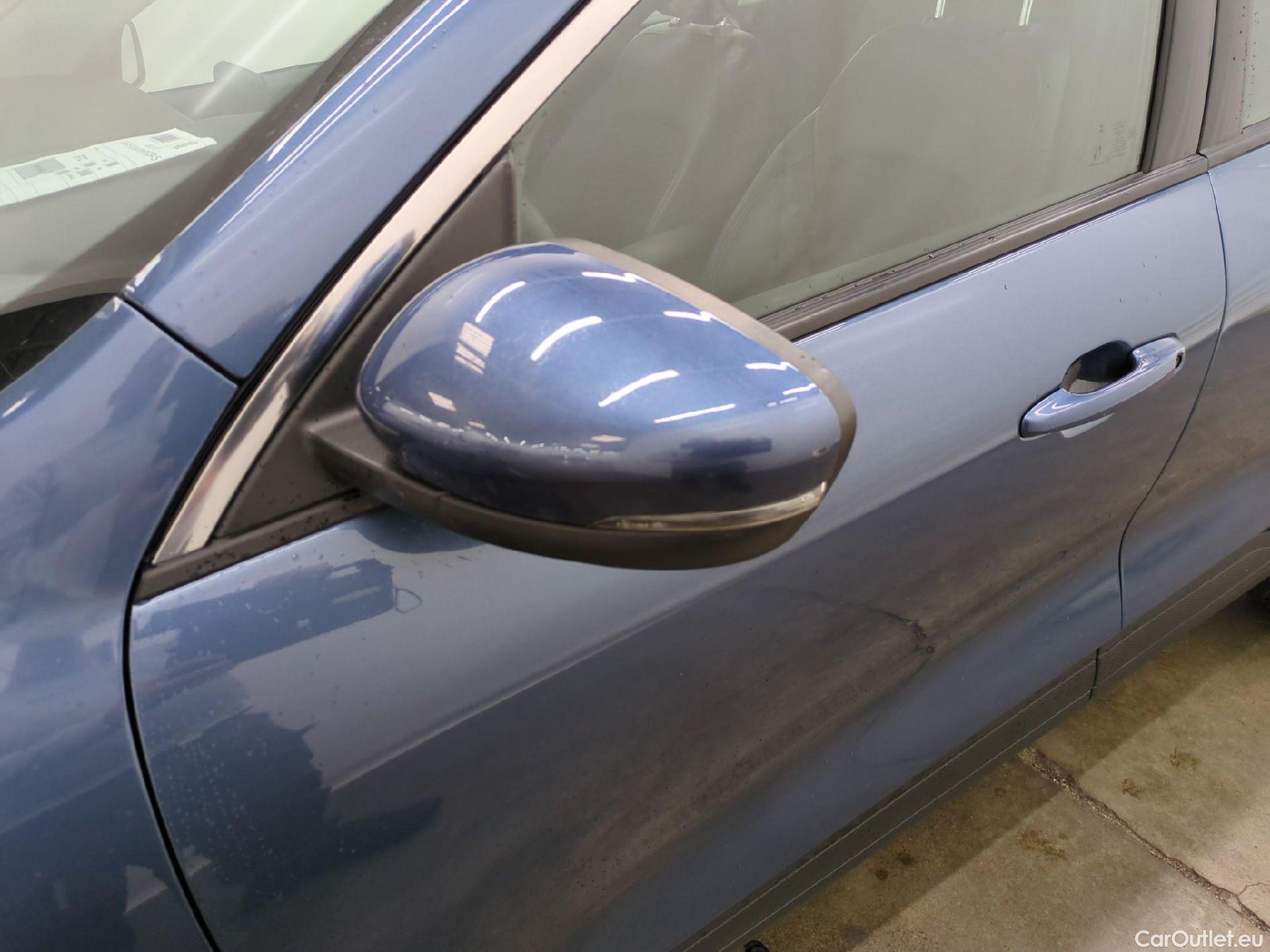  Ford  Kuga FORD  / 2019 / 5P / SUV 2.5 190 hybrid Flexifuel Pshift Titanium #3