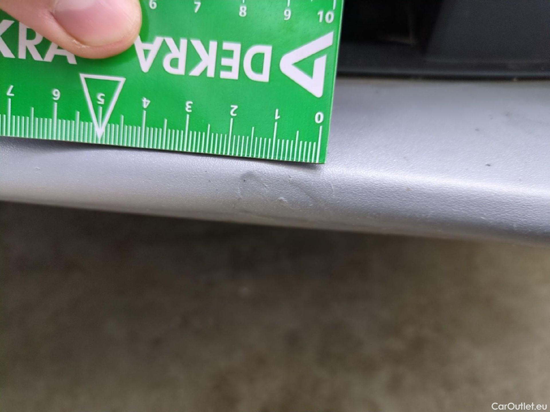  Ford  Focus FORD  / 2018 / 5P / Crossover 5P - 1.5 EcoBlue 120 auto Active #8