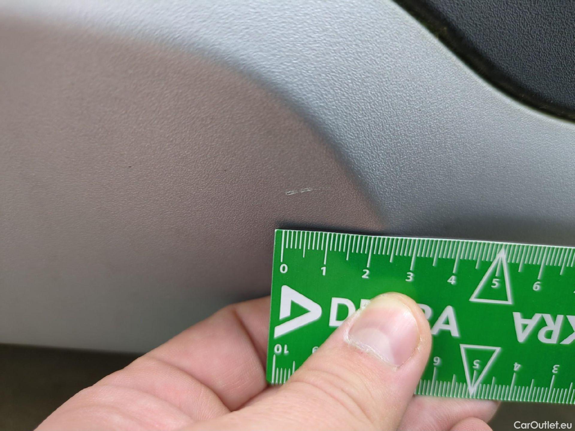  Ford  Focus FORD  / 2018 / 5P / Crossover 5P - 1.5 EcoBlue 120 auto Active #11