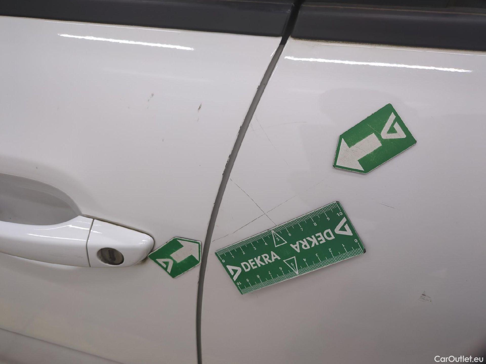  Citroen  C3  Feel Business 1.2 PureTech 80CV BVM5 E6d #17