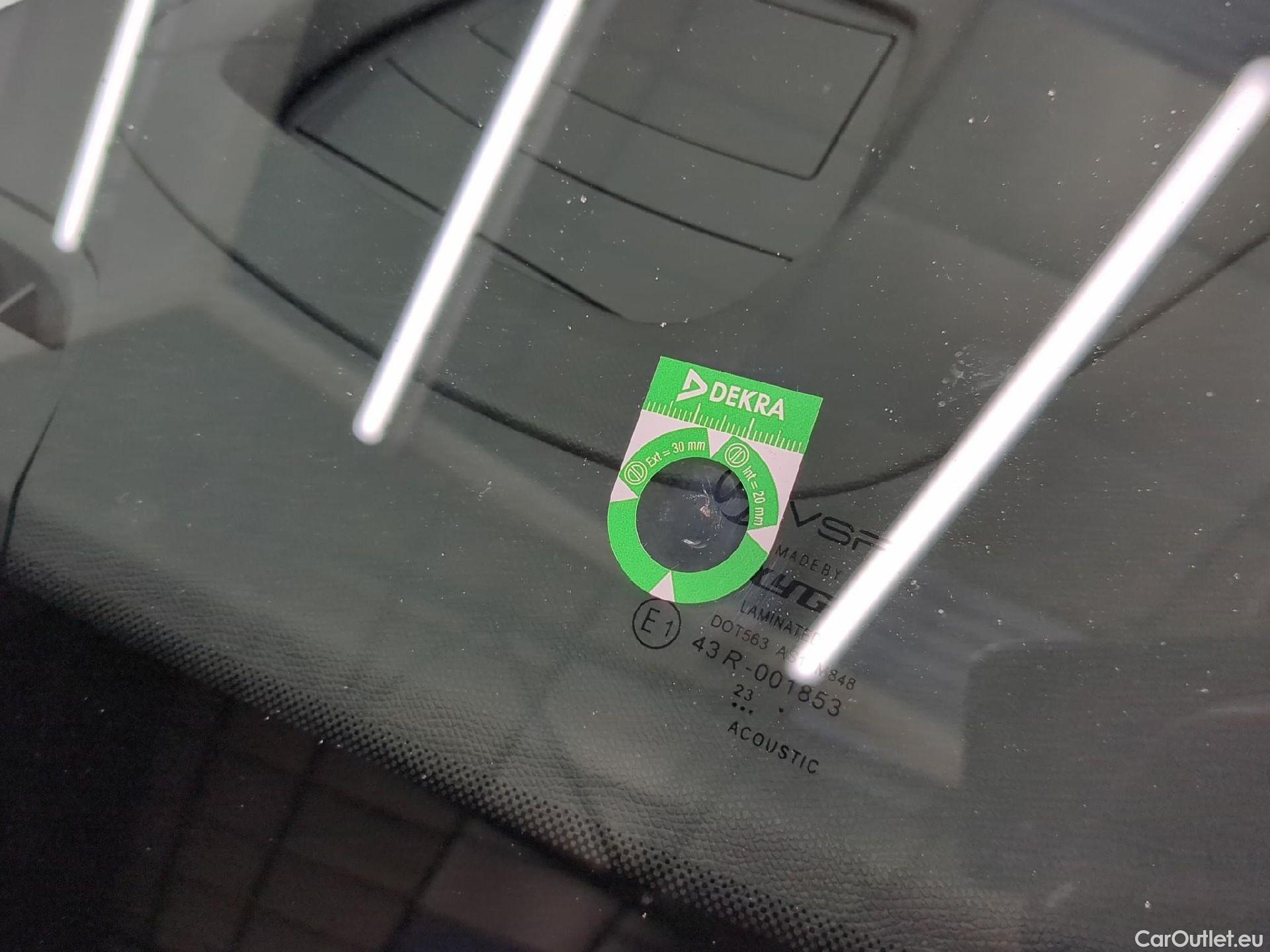  Citroen  C4 CITROEN  X / 2022 / 4P / Berline PureTech 130 S&S EAT8 Shine #25