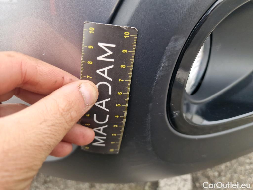  Citroen  C3  Shine 1.2 PureTech 80CV BVM5 6E #10