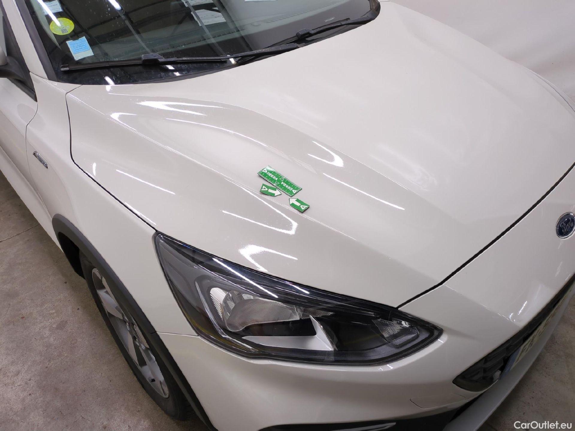  Ford  Focus FORD  / 2018 / 5P / Crossover 5P - 1.5 EcoBlue 120 auto Active #6