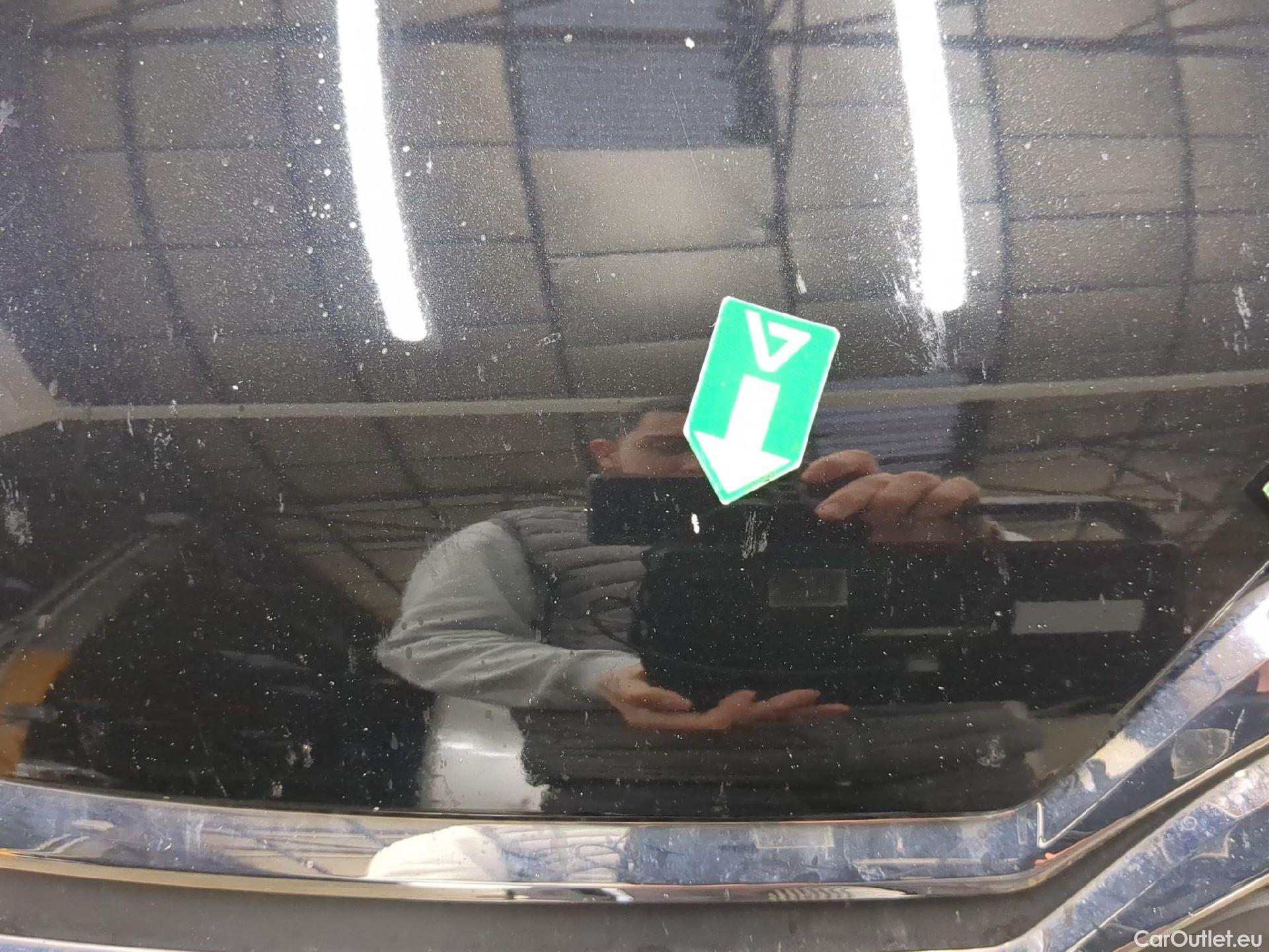  Citroen  C4 CITROEN  X / 2022 / 4P / Berline PureTech 130 S&S EAT8 Shine #23