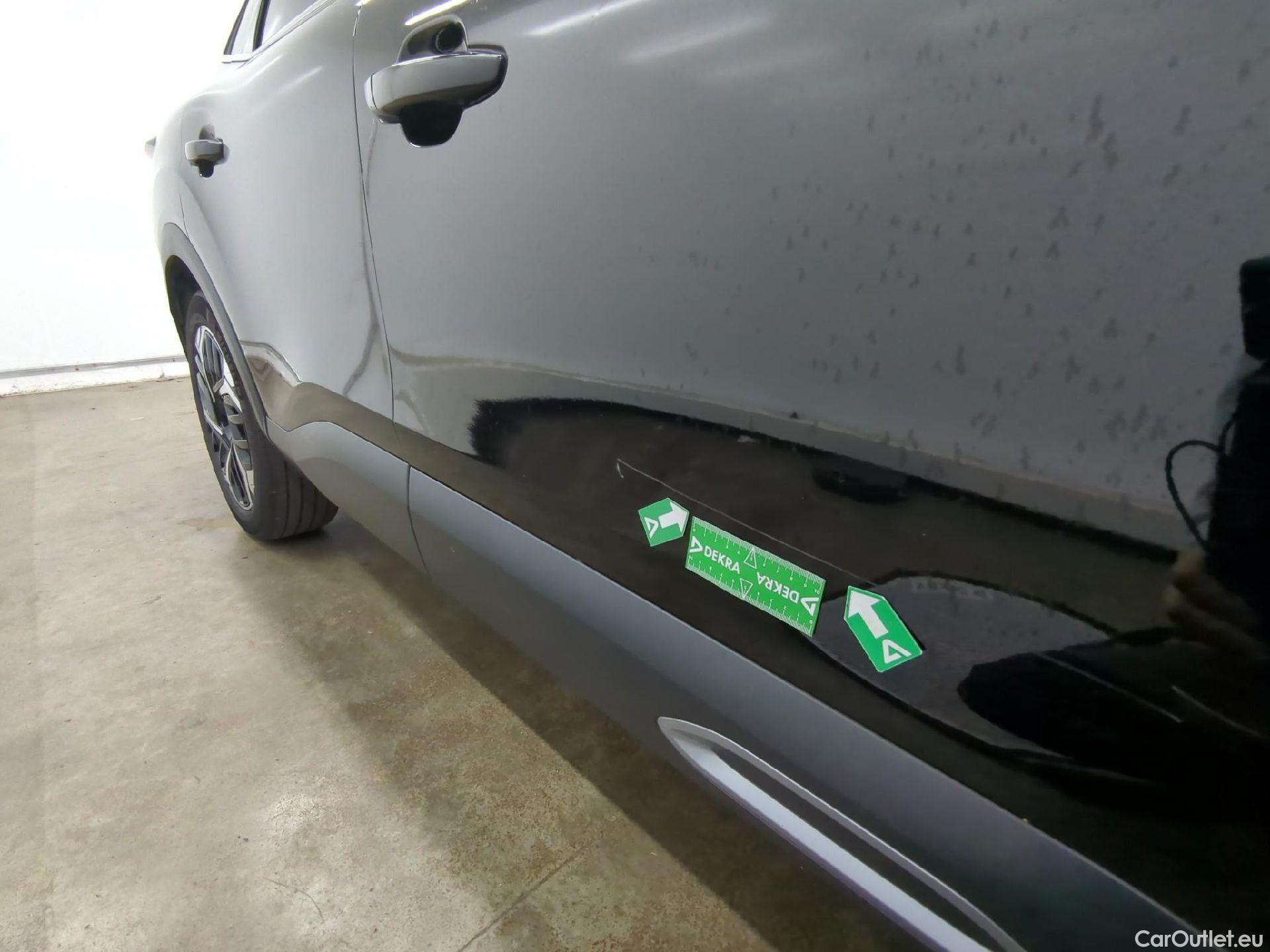  Citroen  C4 CITROEN  X / 2022 / 4P / Berline PureTech 130 S&S EAT8 Shine #14