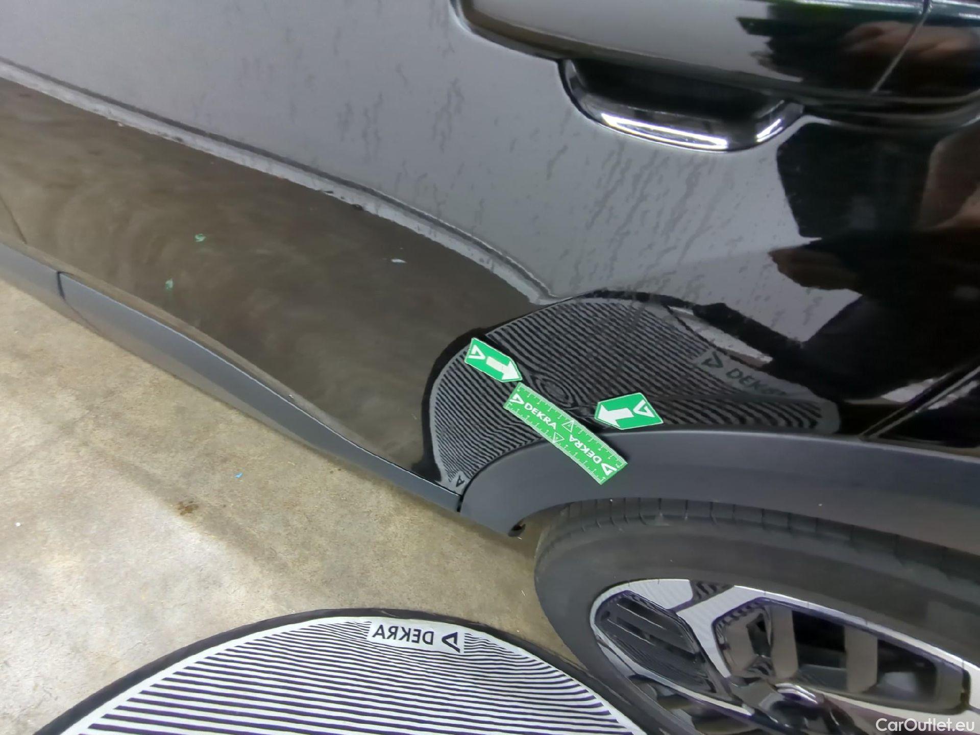  Citroen  C4 CITROEN  X / 2022 / 4P / Berline PureTech 130 S&S EAT8 Shine #30