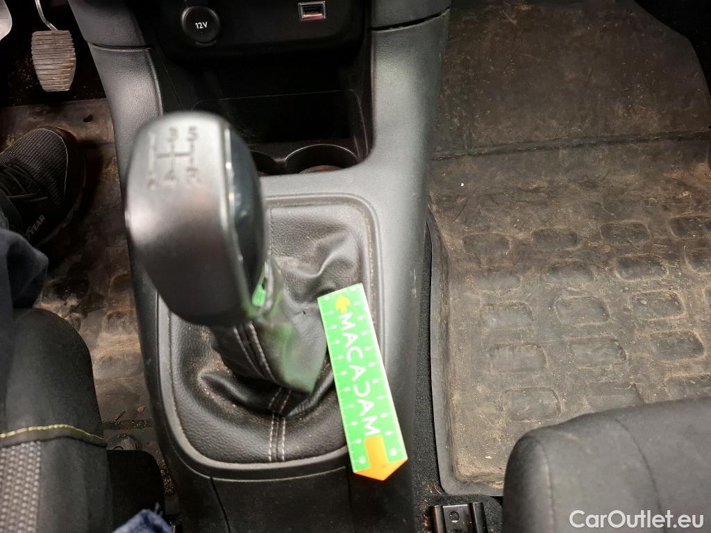  Citroen  C3  Société Feel Nav 1.5 BlueHDI 100CV BVM5 E6dT #45