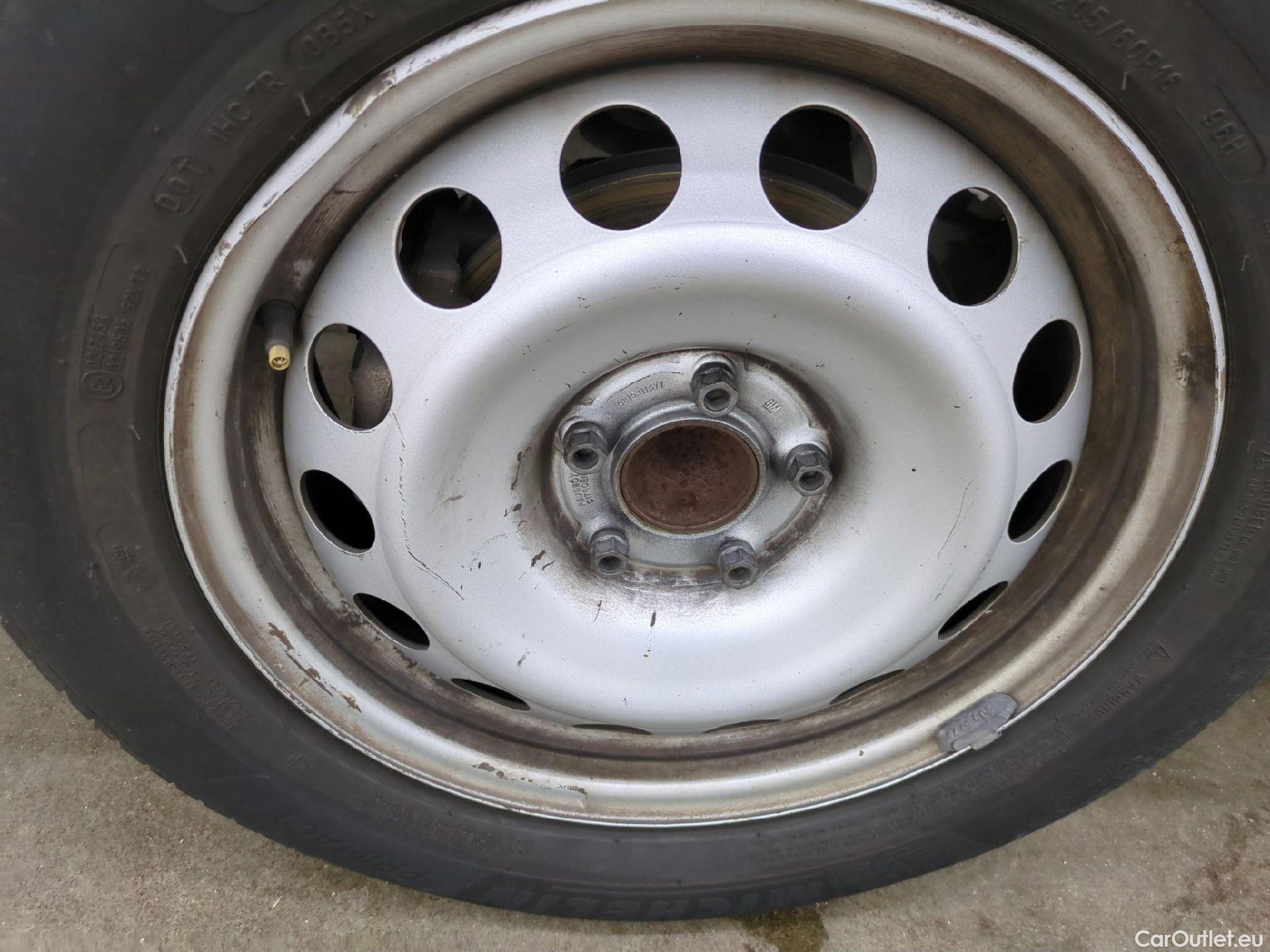  Citroen  Berlingo  Fourgon Club XL 950 1.5 BlueHDi 100CV BVM5 E6dT #21