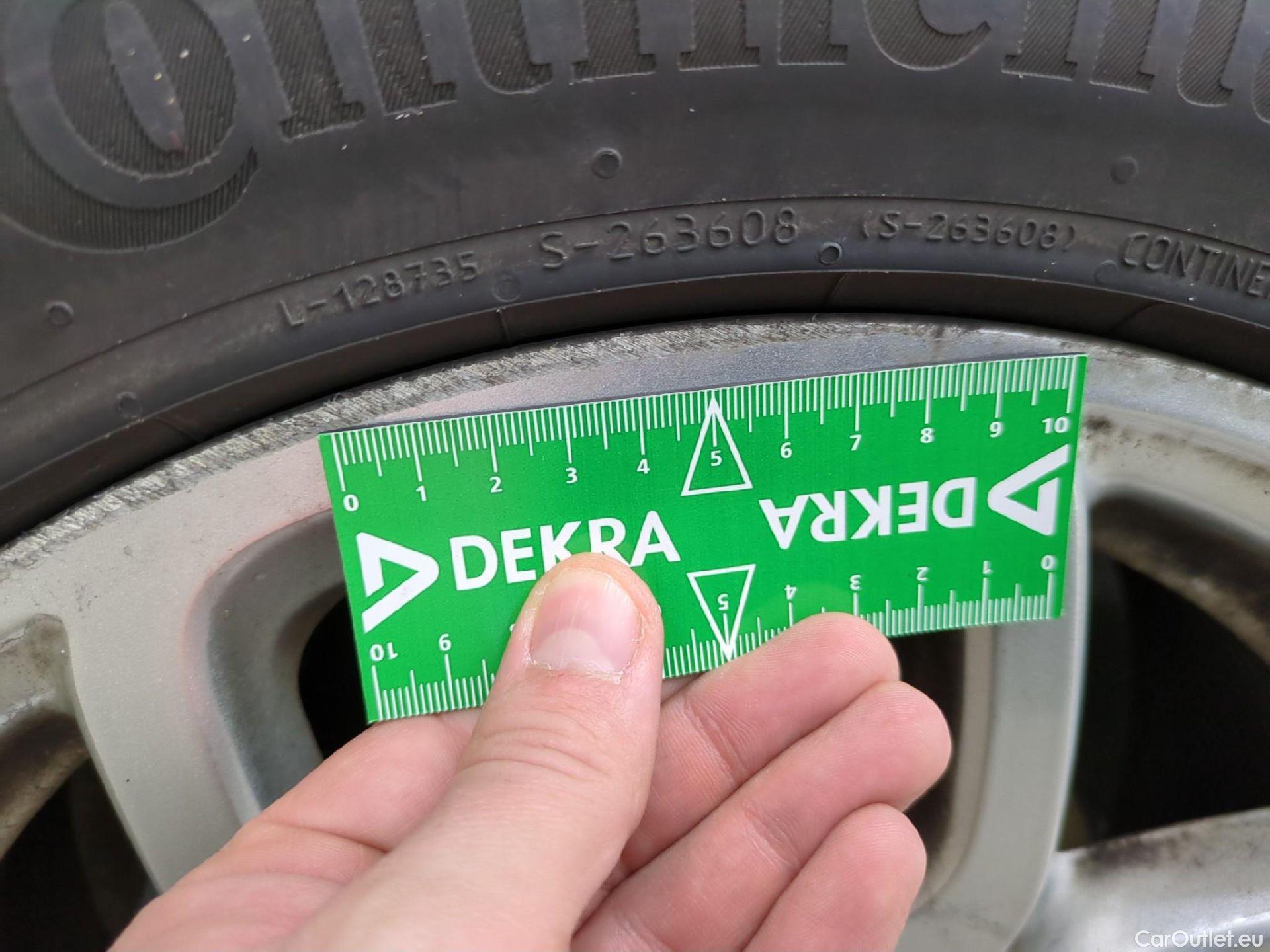  Citroen  C4 Cactus  Feel Nav Société 1.5 BlueHDi 100CV BVM6 E6dT #15