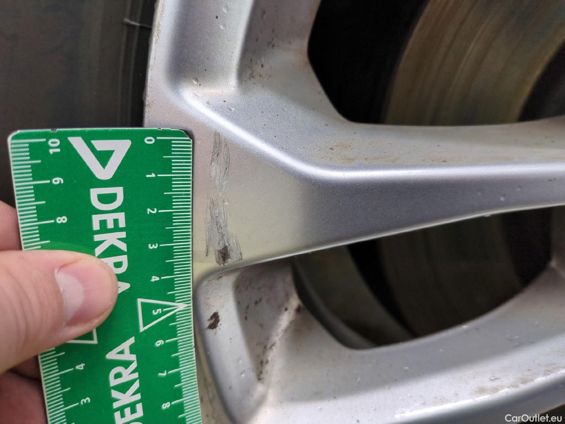  Ford  Kuga FORD  / 2019 / 5P / SUV 2.5 190 hybrid Flexifuel Pshift Titanium #6